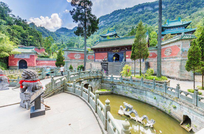 Wudangshan Tianle Hotel Shiyan  エクステリア 写真