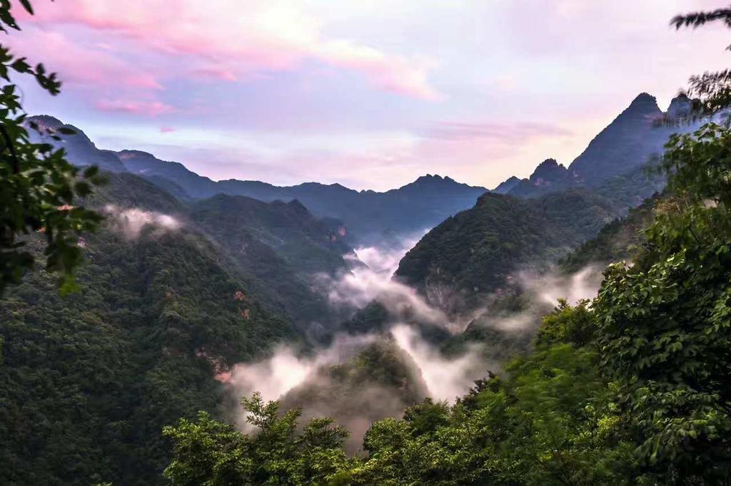Wudangshan Tianle Hotel Shiyan  エクステリア 写真